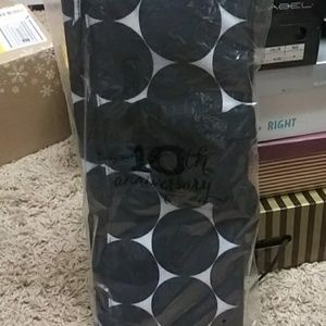 LADIES BRAND NEW CARRY BAG